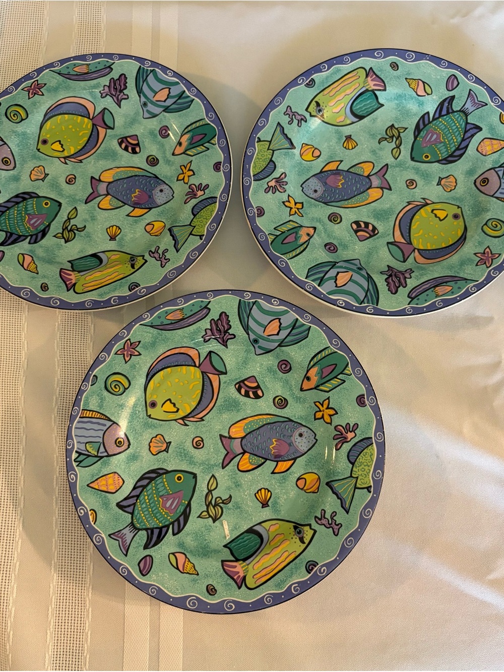 Sakura 3 Caribbean Wave Designed By Sue Zipkin 8” Salad Or Dessert Plates.